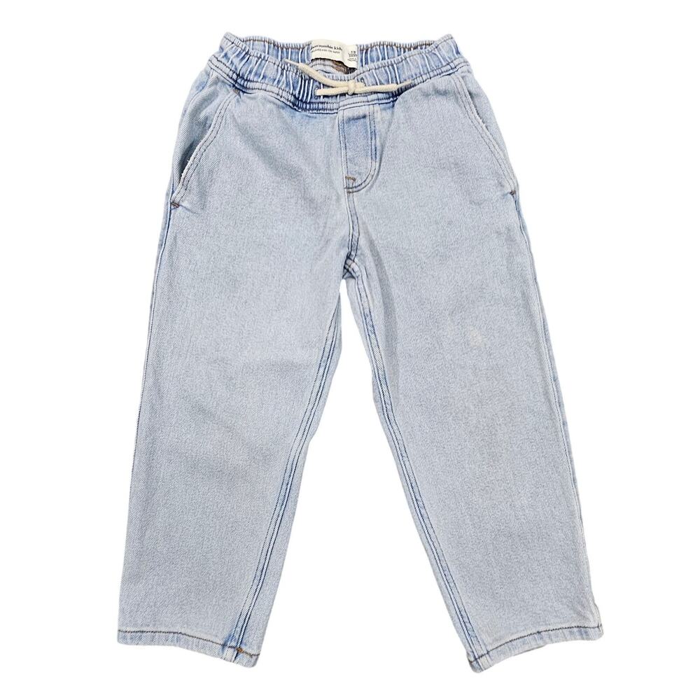 ABERCROMBIE KIDS RELAXED PULL‑ON JEANS – SIZE 7/8 SHORT – LIGHT BLUE WASH